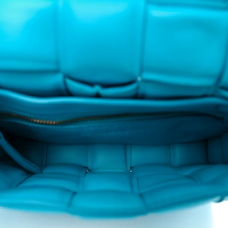 BOTTEGA VENETA SMALL MAXI INTRECCIO PADDED CASSETTE CROSSBODY BAG POOL NAPPA LEATHER BRASS HARDWARE - Image 7