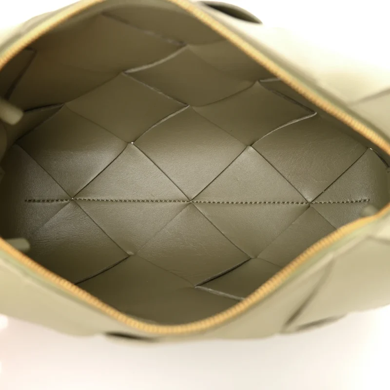 BOTTEGA VENETA MAXI INTRECCIO SMALL CASSETTE CAMERA BAG TRAVERTINE LAMBSKIN LEATHER - Image 7