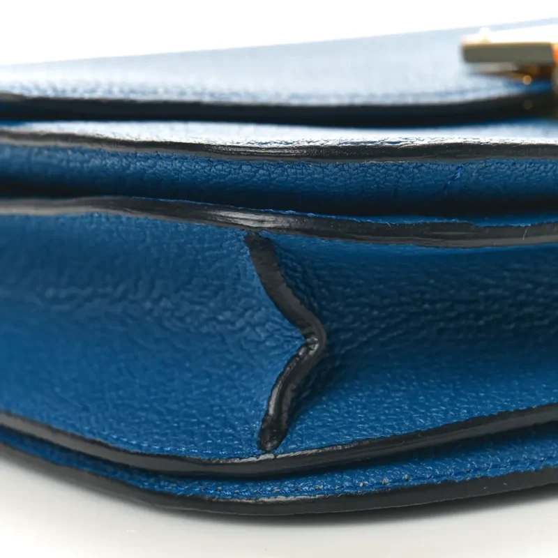 CELINE MEDIUM CLASSIC BOX FLAP BAG DEEPSEA GOATSKIN LEATHER GOLD HARDWARE - Image 4