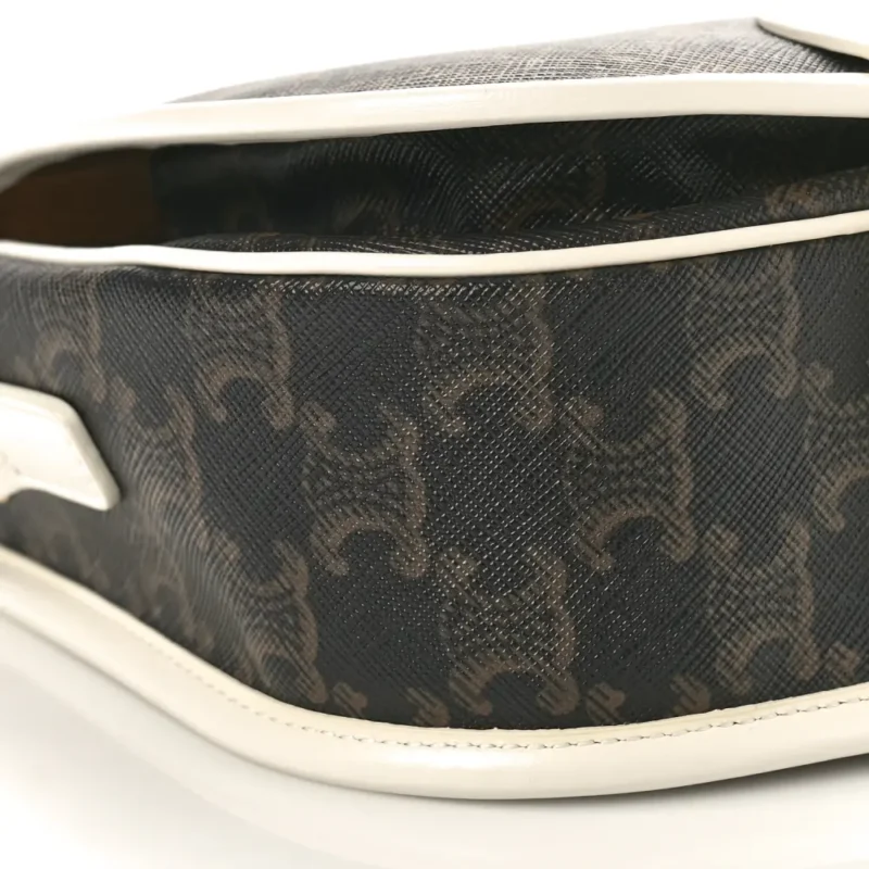 CELINE MEDIUM FOLCO BAG WHITE TRIOMPHE CANVAS GOLD HARDWARE - Image 4