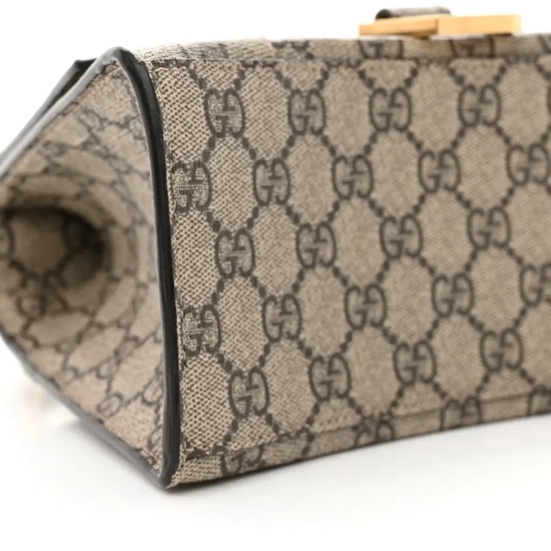 BALENCIAGA SMALL HOURGLASS TOP HANDLE BAG BEIGE/EBONY GG SUPREME MONOGRAM X GUCCI GOLD HARDWARE - Image 4