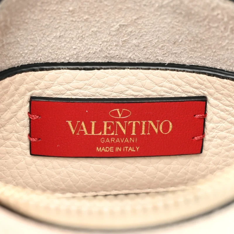 VALENTINO GARAVANI SMALL ROCKSTUD FLIP LOCK SHOULDER BAG LIGHT IVORY PEBBLED CALFSKIN LEATHER LIGHT GOLD HARDWARE - Image 2