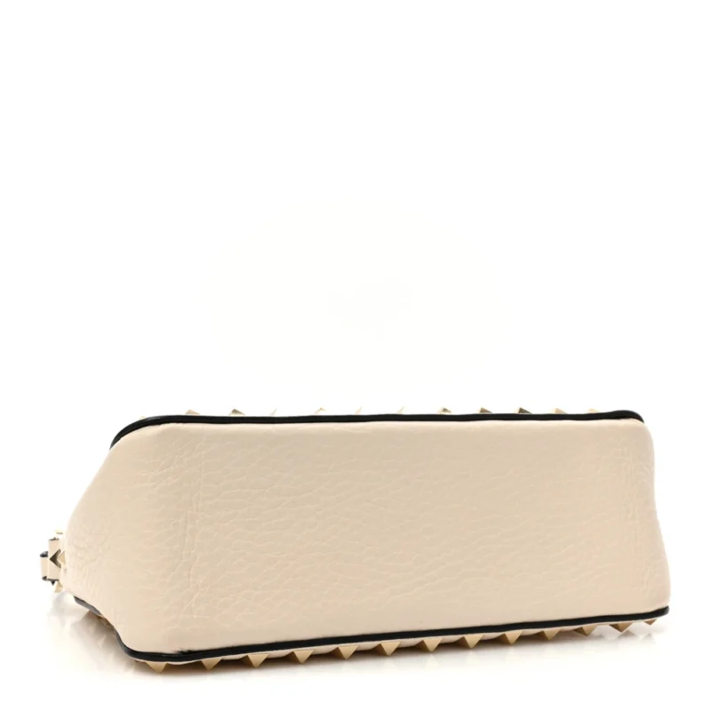 VALENTINO GARAVANI SMALL ROCKSTUD FLIP LOCK SHOULDER BAG LIGHT IVORY PEBBLED CALFSKIN LEATHER LIGHT GOLD HARDWARE - Image 6