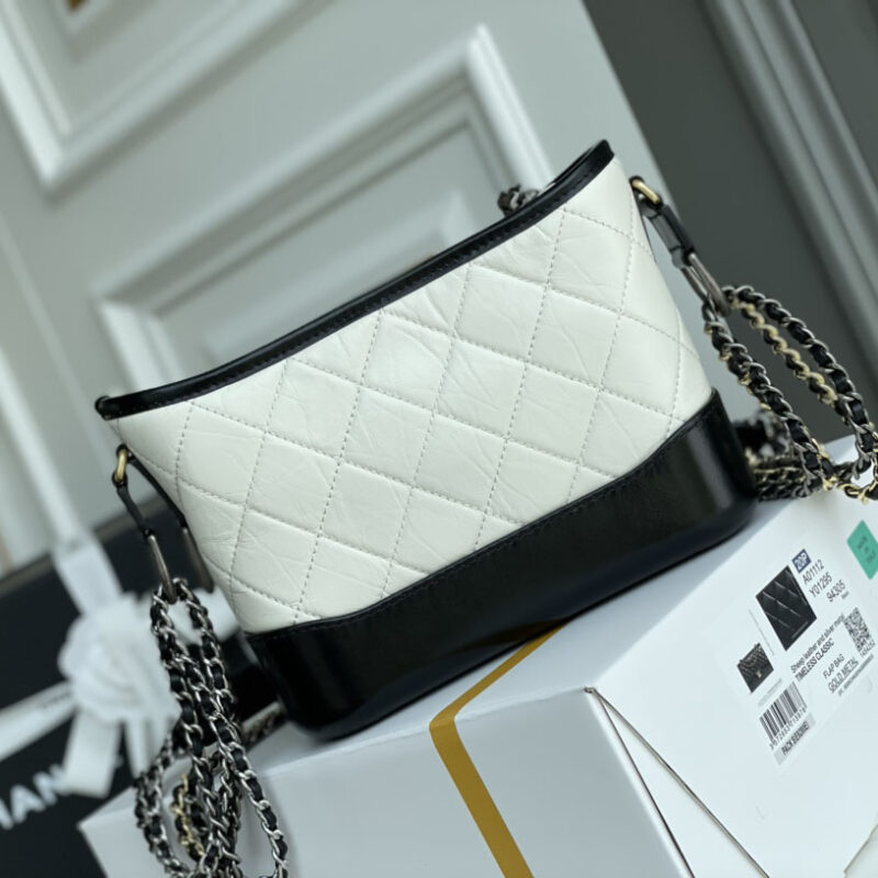 CHANEL BAG BLACK WITH WHITE QUILTED CALFSKIN LEATHER SHOULDER BAGS CROSSBODY BAGS - Image 4