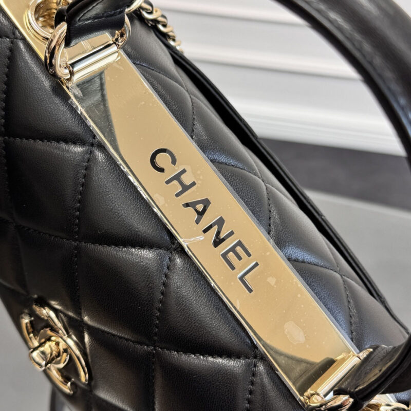 CHANEL SHEEPSKIN BLACK GOLD BUTTON HANDBAG CROSSBODY BAG - Image 7