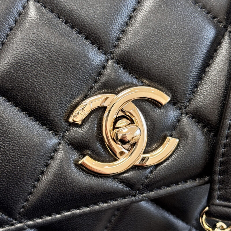 CHANEL SHEEPSKIN BLACK GOLD BUTTON HANDBAG CROSSBODY BAG - Image 8