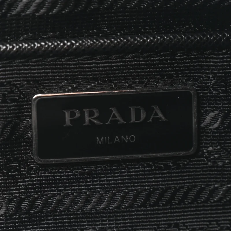PRADA MEDIUM POCKET DOUBLE ZIP MESSENGER BAG BLACK RE NYLON VELA & SAFFIANO LEATHER SILVER HARDWARE - Image 2