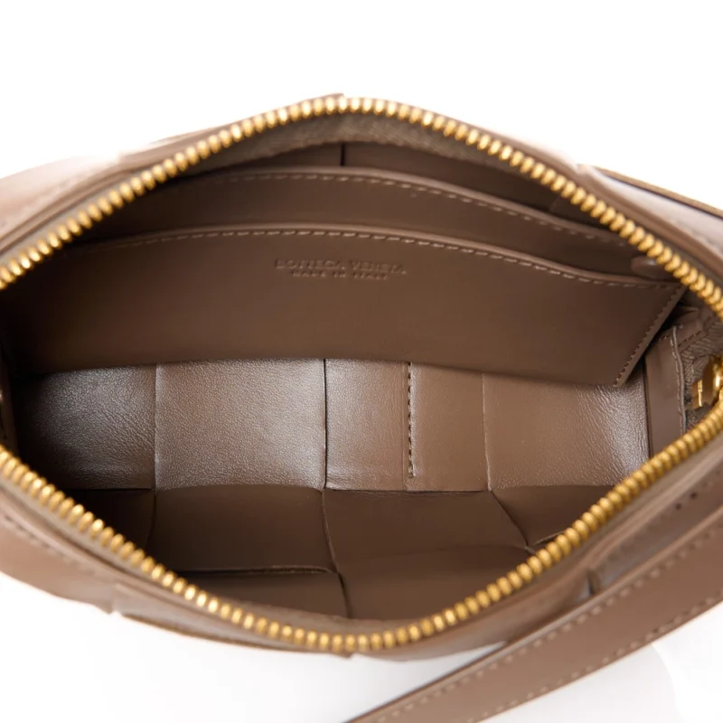 BOTTEGA VENETA MINI INTRECCIO CASSETTE PHONE POUCH CROSSBODY BAG MARRONE LAMBSKIN LEATHER - Image 7