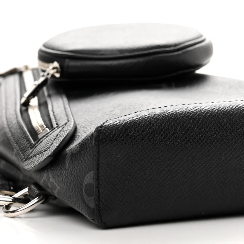 LOUIS VUITTON DUO SLINGBAG MM BLACK TAIGARAMA LEATHER SILVER HARDWARE - Image 4