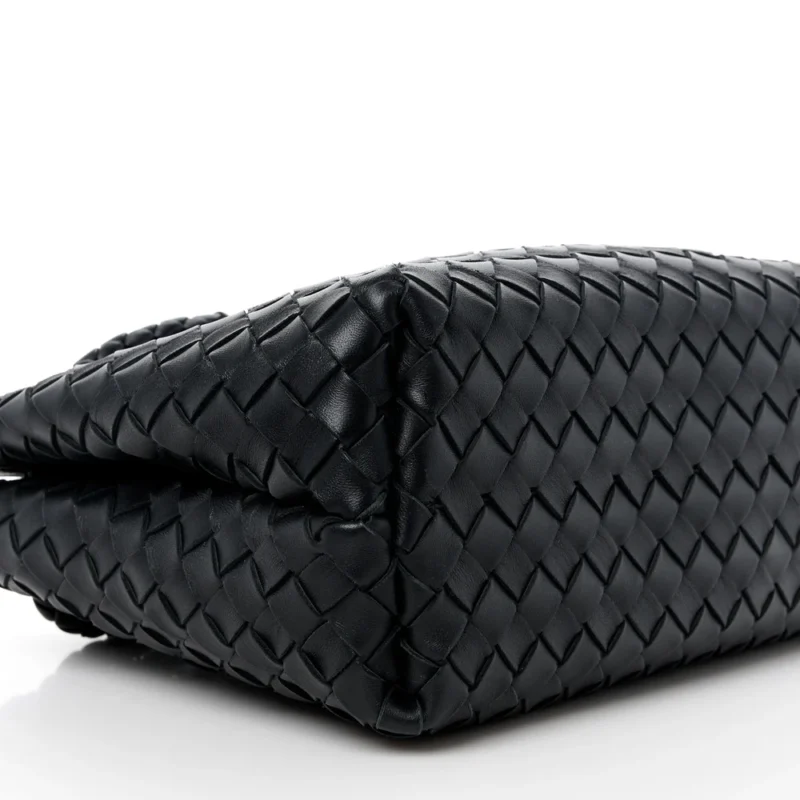 BOTTEGA VENETA MEDIUM INTRECCIATO ANDIAMO SHOULDER BAG BLACK NAPPA LEATHER GOLD HARDWARE - Image 4