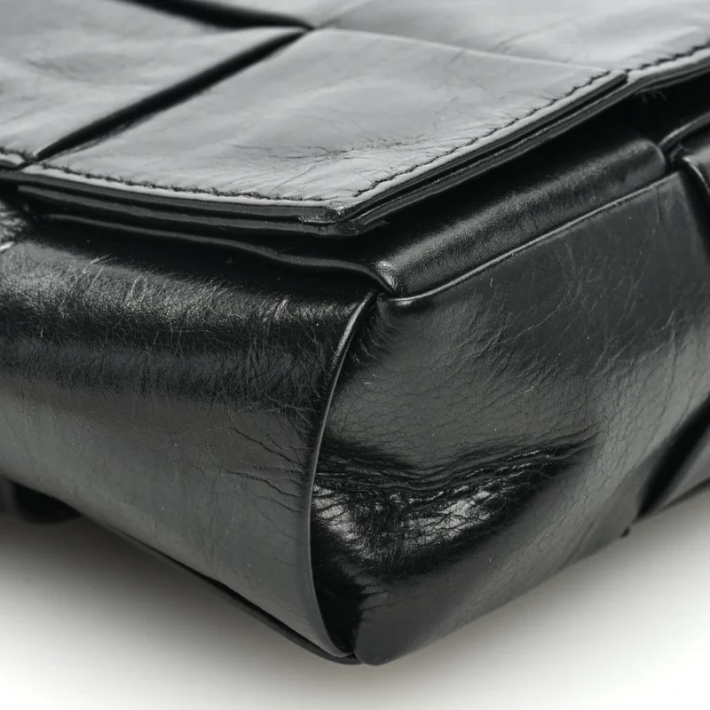 BOTTEGA VENETA SMALL INTRECCIO CASSETTE BELT BAG BLACK PAPER CALFSKIN LEATHER - Image 4