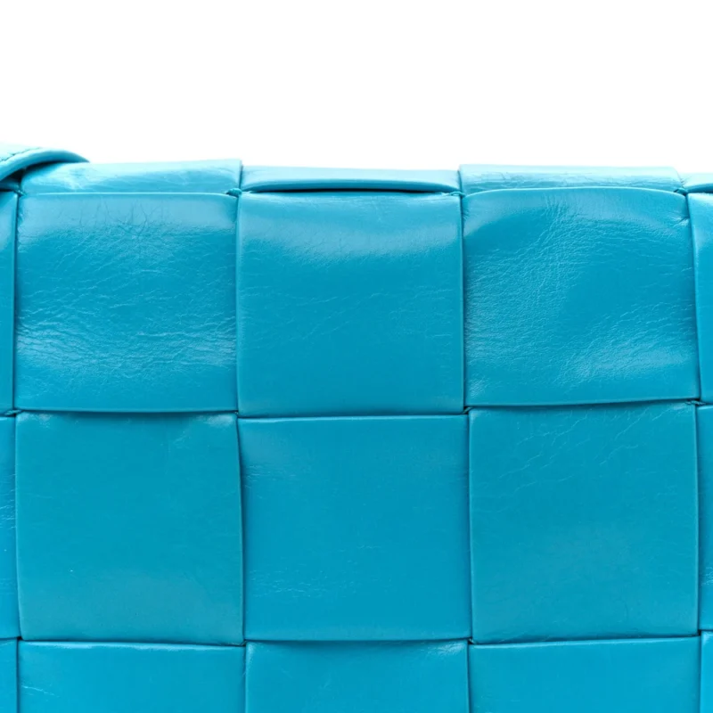 BOTTEGA VENETA SMALL MAXI INTRECCIO CASSETTE CROSSBODY BAG POOL PAPER CALFSKIN LEATHER - Image 8