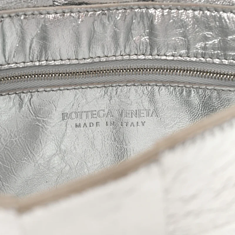 BOTTEGA VENETA MAXI INTRECCIATO CASSETTE CROSSBODY BAG METALLIC SILVER LAMBSKIN LEATHER - Image 2