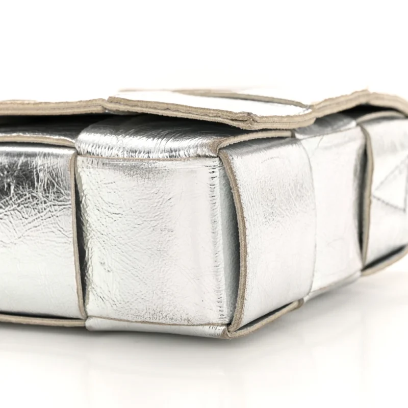 BOTTEGA VENETA MAXI INTRECCIATO CASSETTE CROSSBODY BAG METALLIC SILVER LAMBSKIN LEATHER - Image 5