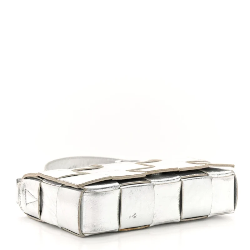 BOTTEGA VENETA MAXI INTRECCIATO CASSETTE CROSSBODY BAG METALLIC SILVER LAMBSKIN LEATHER - Image 6