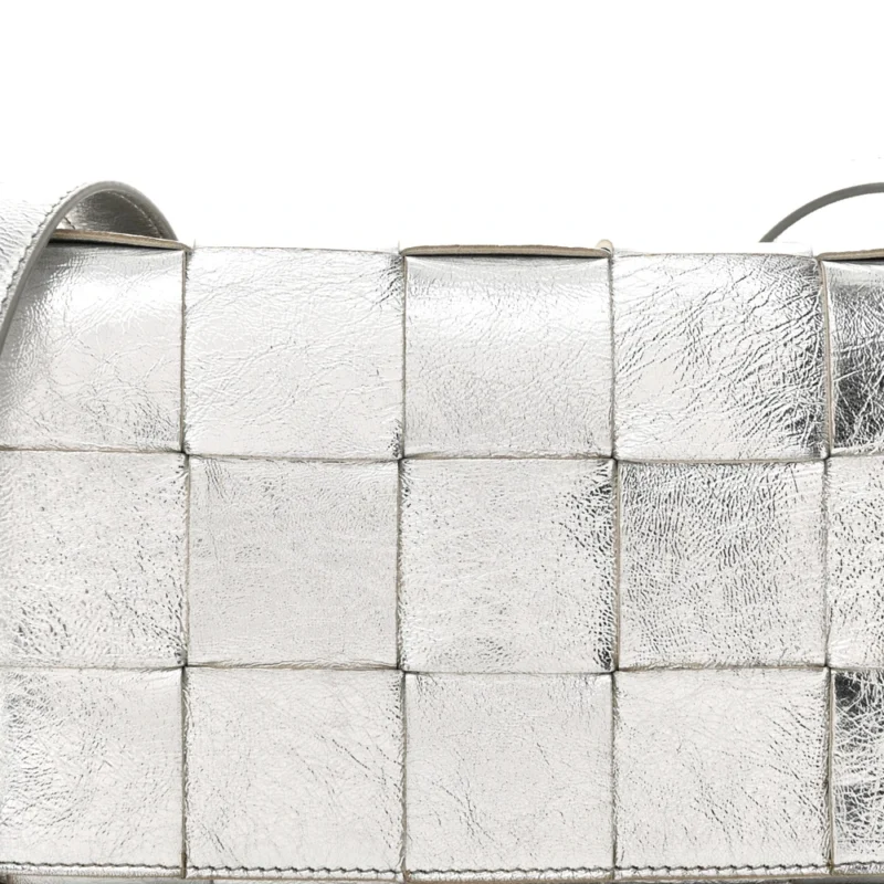 BOTTEGA VENETA MAXI INTRECCIATO CASSETTE CROSSBODY BAG METALLIC SILVER LAMBSKIN LEATHER - Image 8