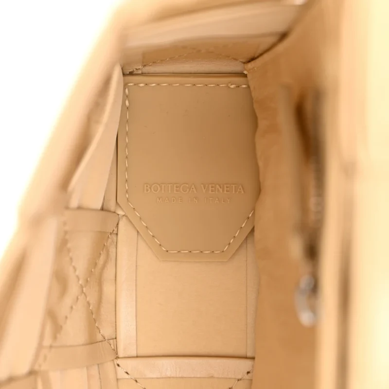 BOTTEGA VENETA MAXI INTRECCIATO CASSETTE CROSSBODY BAG PORRIDGE PAPER CALFSKIN LEATHER - Image 2