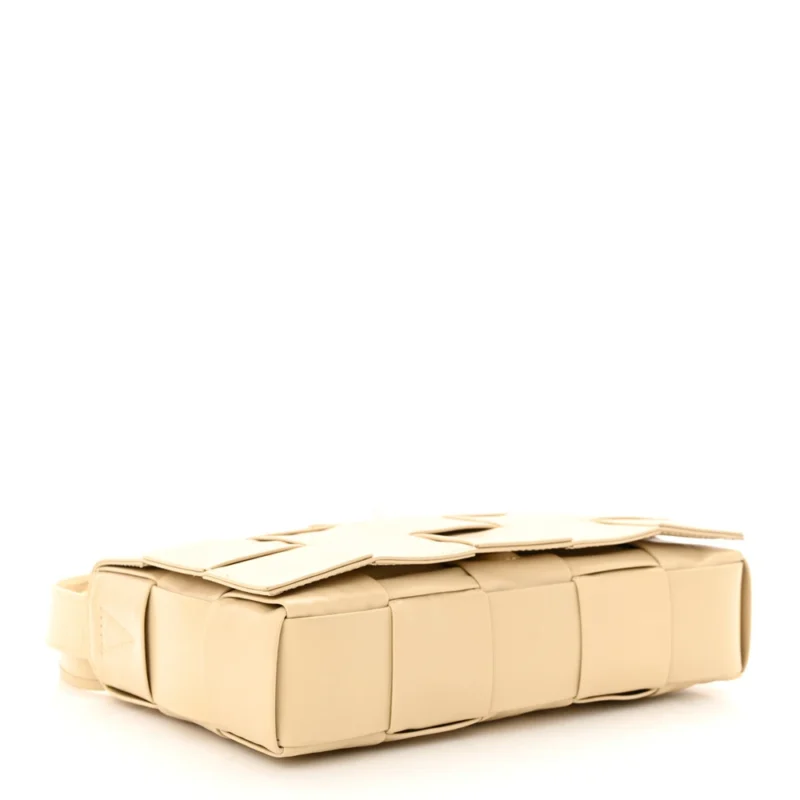 BOTTEGA VENETA MAXI INTRECCIATO CASSETTE CROSSBODY BAG PORRIDGE PAPER CALFSKIN LEATHER - Image 6