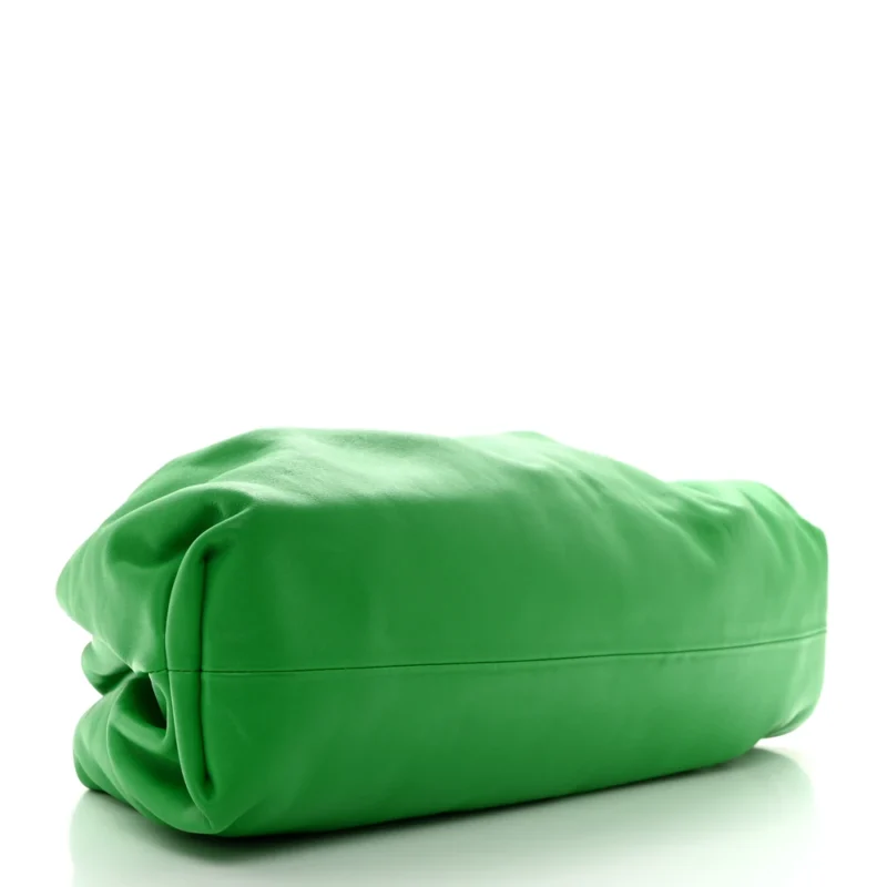 BOTTEGA VENETA OVERSIZED THE POUCH CLUTCH PARAKEET SMOOTH BUTTER CALF LEATHER - Image 4