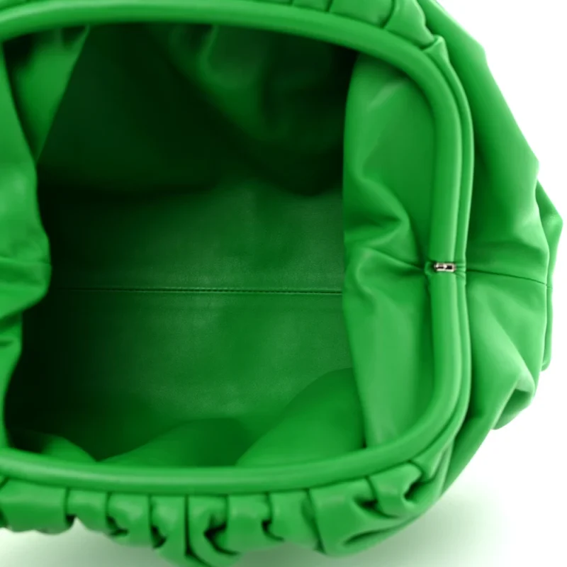 BOTTEGA VENETA OVERSIZED THE POUCH CLUTCH PARAKEET SMOOTH BUTTER CALF LEATHER - Image 5