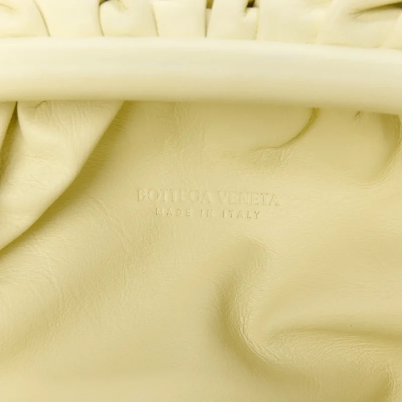BOTTEGA VENETA MINI THE POUCH ZEST WASHED BUTTER CALF LEATHER - Image 2