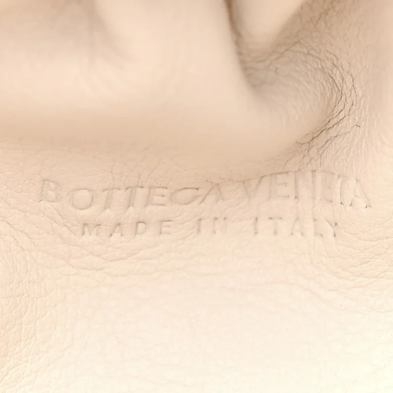 BOTTEGA VENETA MINI THE POUCH PLASTER BUTTER CALF LEATHER - Image 2