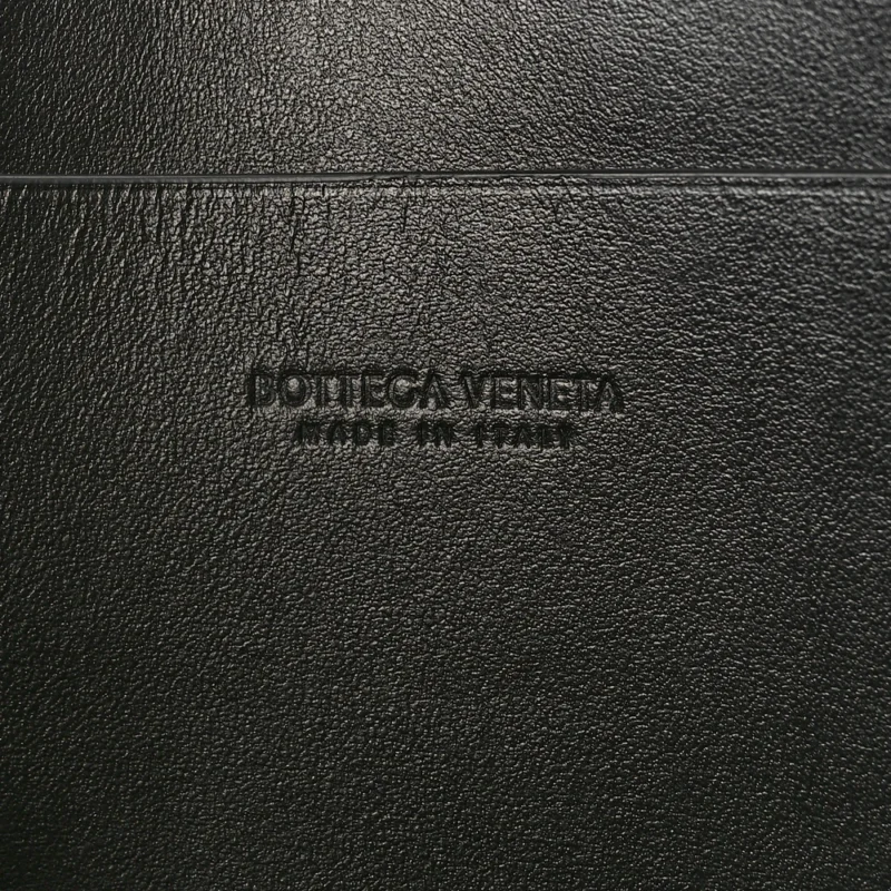 BOTTEGA VENETA MAXI INTRECCIATO LARGE CASSETTE FLAT ZIP POUCH BLACK NAPPA LEATHER - Image 2