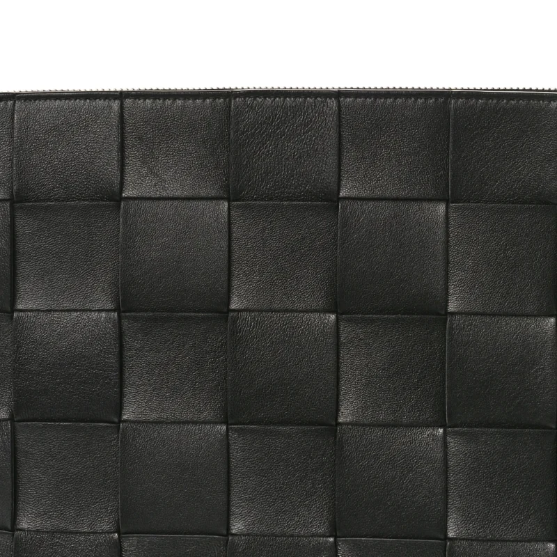 BOTTEGA VENETA MAXI INTRECCIATO LARGE CASSETTE FLAT ZIP POUCH BLACK NAPPA LEATHER - Image 6