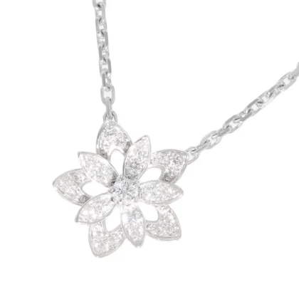 VAN CLEEF & ARPELS LOTUS NECKLACE SIZE MINI