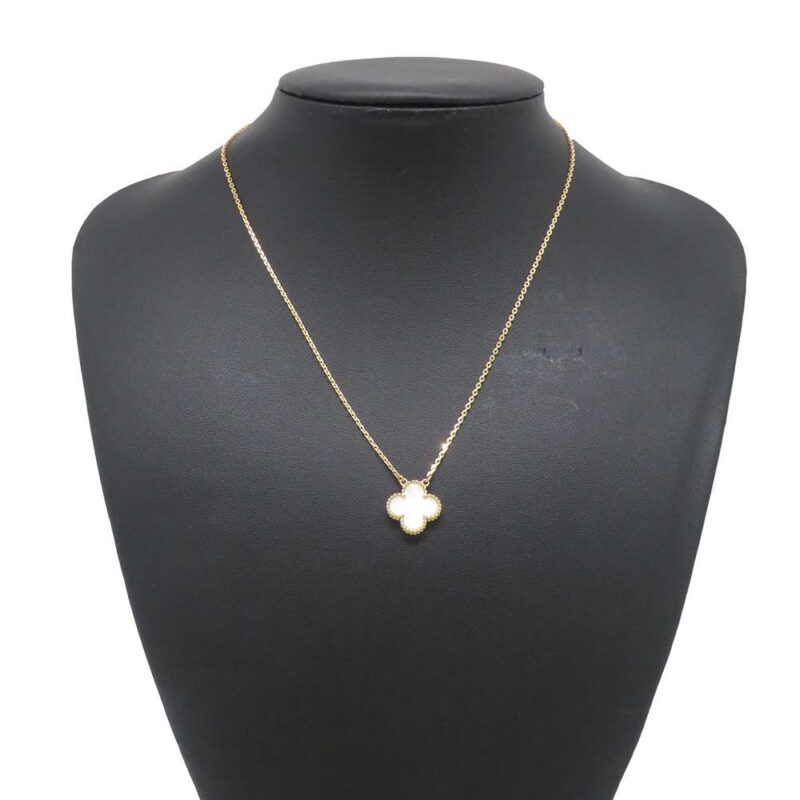 VAN CLEEF & ARPELS VINTAGE ALHAMBRA PENDANT - Image 3