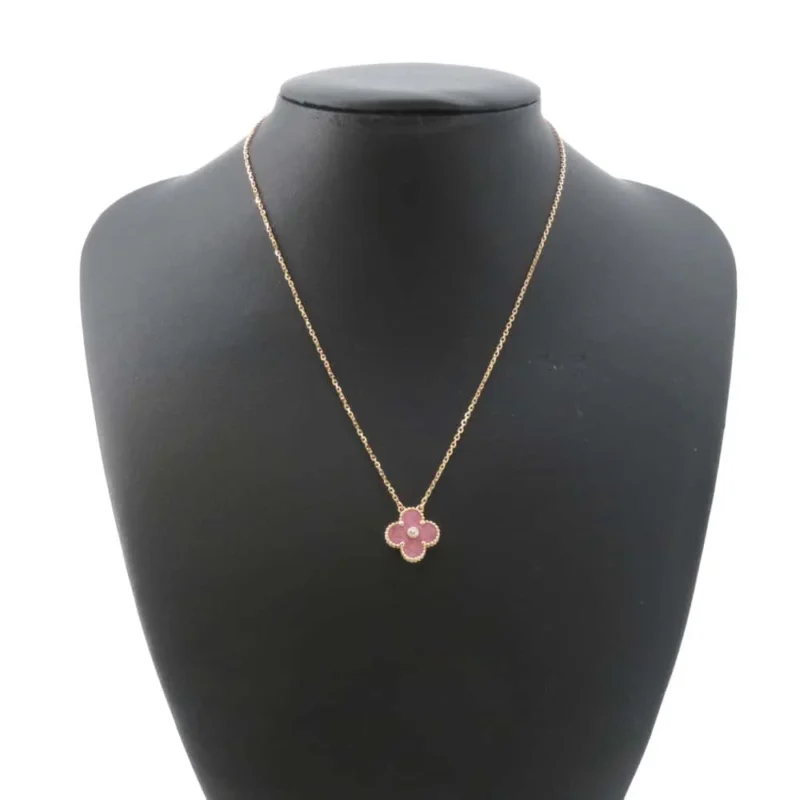 VAN CLEEF & ARPELS VINTAGE ALHAMBRA 1PD NECKLACE 2021 HOLIDAY COLLECTIONVCARP7TD00 18K PINK GOLD - Image 4