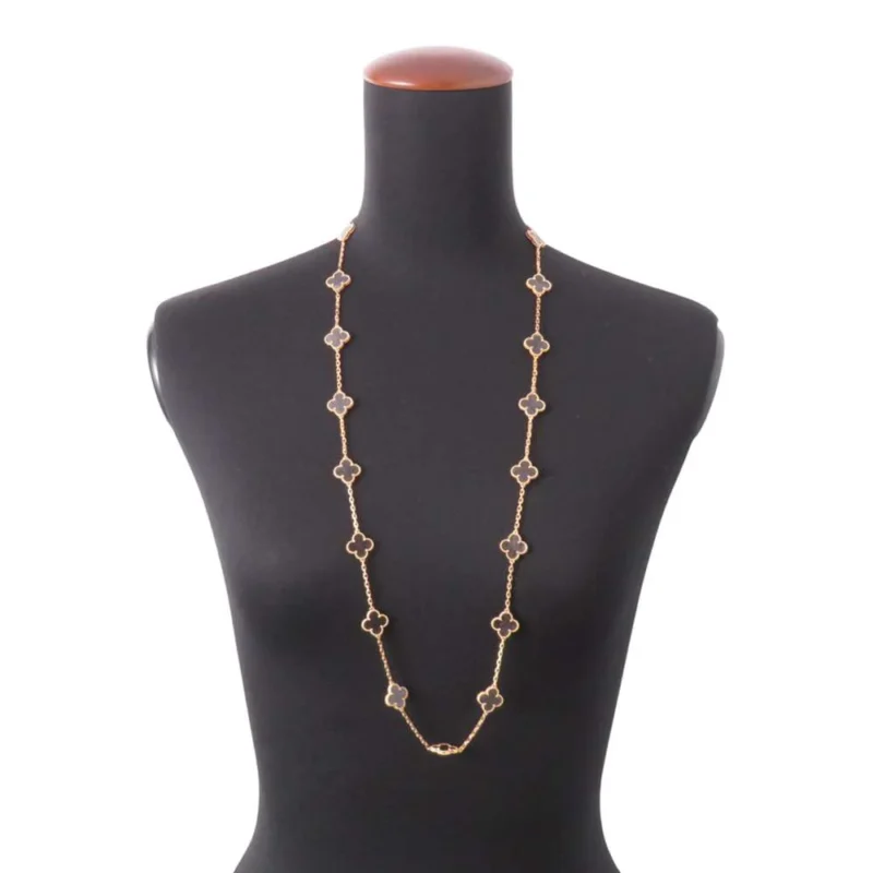 VAN CLEEF & ARPELS VINTAGE ALHAMBRA NECKLACE 20 MOTIFS 2023 HOLIDAY COLLECTION - Image 4
