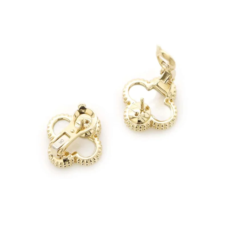 VAN CLEEF & ARPELS VINTAGE ALHAMBRA EARRING - Image 3