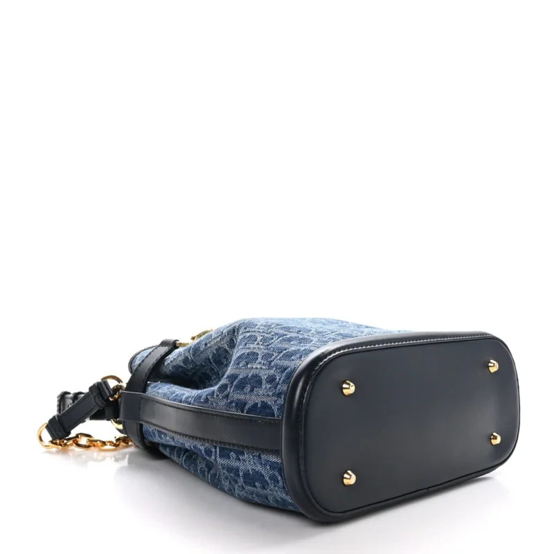 DIOR MEDIUM C??EST CHAIN BUCKET BAG BLUE OBLIQUE CANVAS GOLD HARDWARE - Image 6