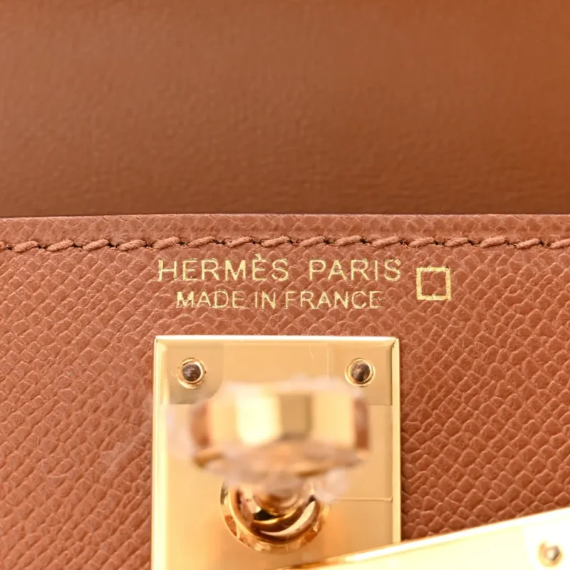 HERM??S MINI KELLY SELLIER TOUCH 20 BROWN MADAME CALFSKIN & MATTE ALLIGATOR LEATHER GOLD HARDWARE - Image 2