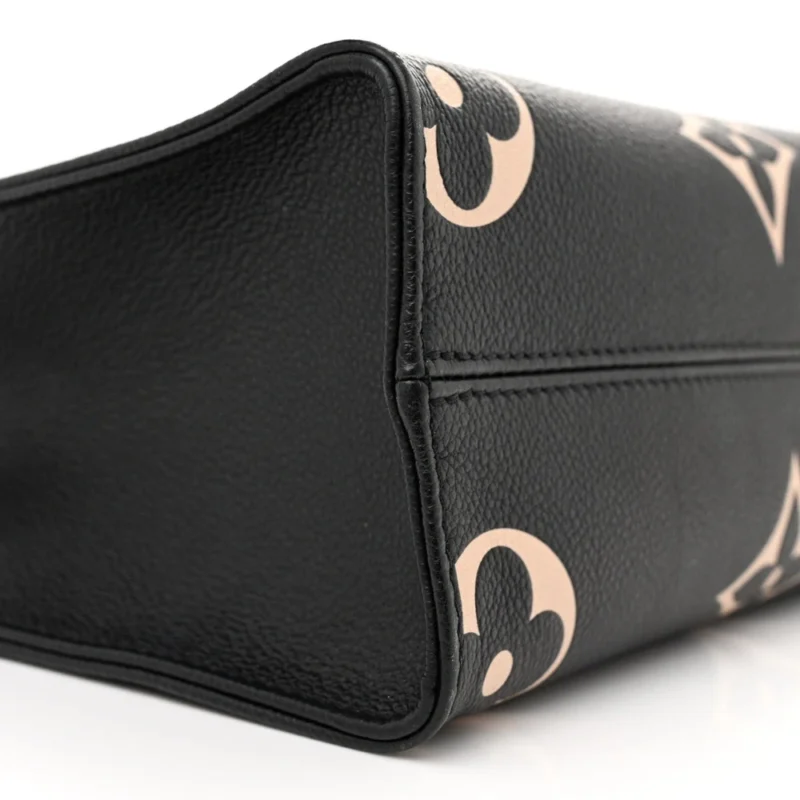 LOUIS VUITTON ONTHEGO PM BLACK/BEIGE GIANT MONOGRAM EMPREINTE LEATHER - Image 4