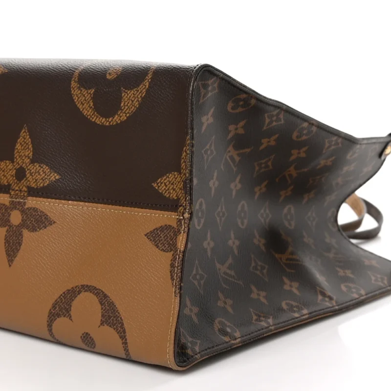 LOUIS VUITTON ONTHEGO GM REVERSE GIANT MONOGRAM CANVAS - Image 5