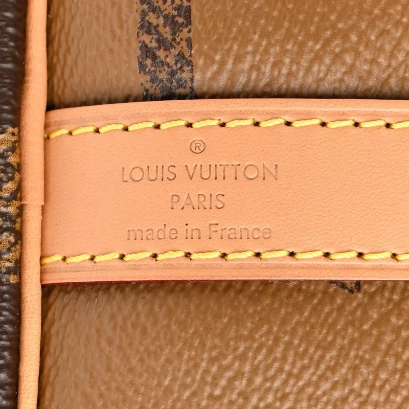 LOUIS VUITTON SPEEDY BANDOULIERE 30 REVERSE GIANT MONOGRAM CANVAS GOLD HARDWARE - Image 2