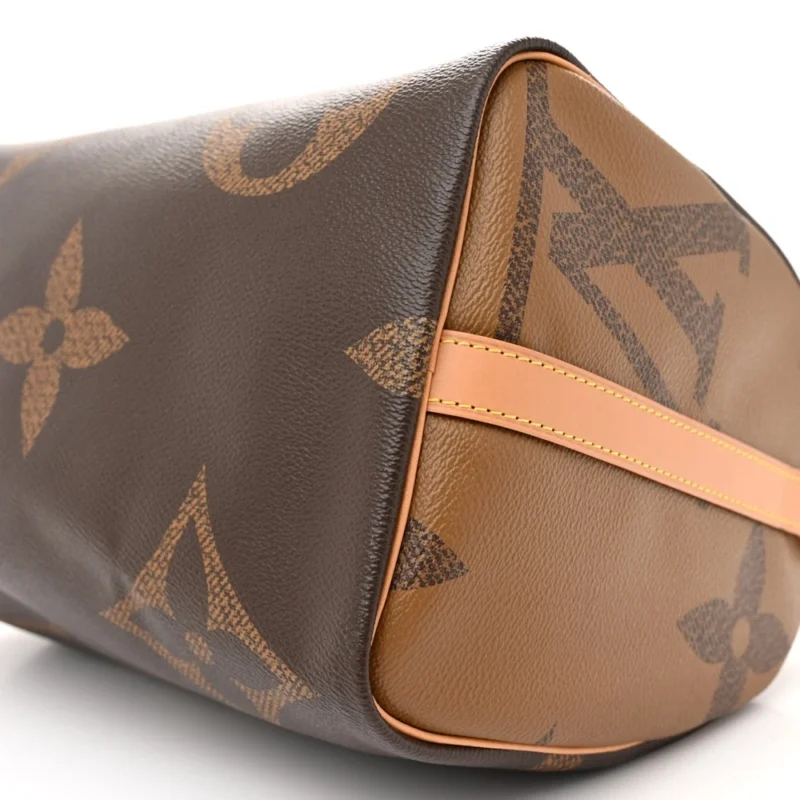 LOUIS VUITTON SPEEDY BANDOULIERE 30 REVERSE GIANT MONOGRAM CANVAS GOLD HARDWARE - Image 4