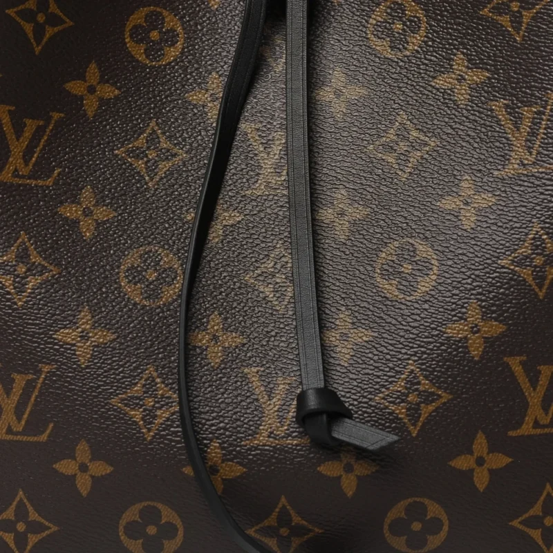 LOUIS VUITTON NEONOE MM BLACK MONOGRAM CANVAS - Image 8