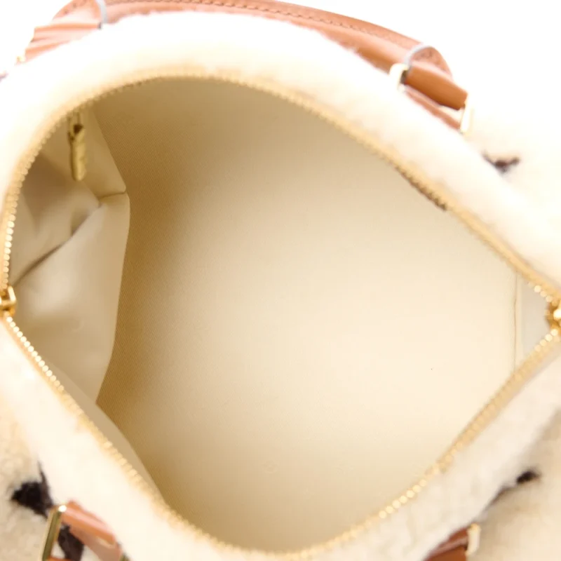 LOUIS VUITTON SPEEDY BANDOULI??RE 25 CREAM/BROWN MONOGRAM CANVAS & SHEARLING GOLD HARDWARE - Image 7