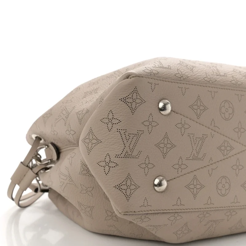LOUIS VUITTON BELLA TOTE MM GALET MAHINA LEATHER SILVER HARDWARE - Image 4