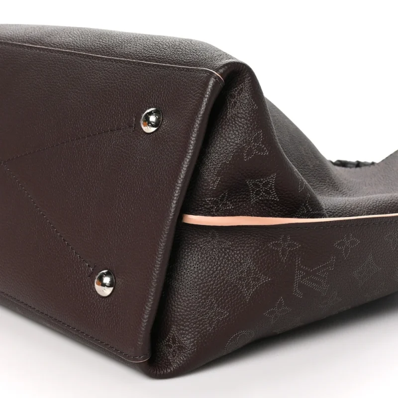 LOUIS VUITTON CARMEL HOBO GM CHOCOLATE MAHINA LEATHER CASHMERE BEIGE INTERIOR - Image 4