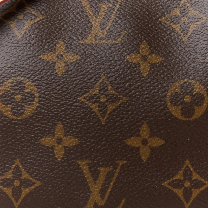 LOUIS VUITTON POCHETTE ACCESSOIRES NM BB MONOGRAM CANVAS GOLD HARDWARE - Image 8