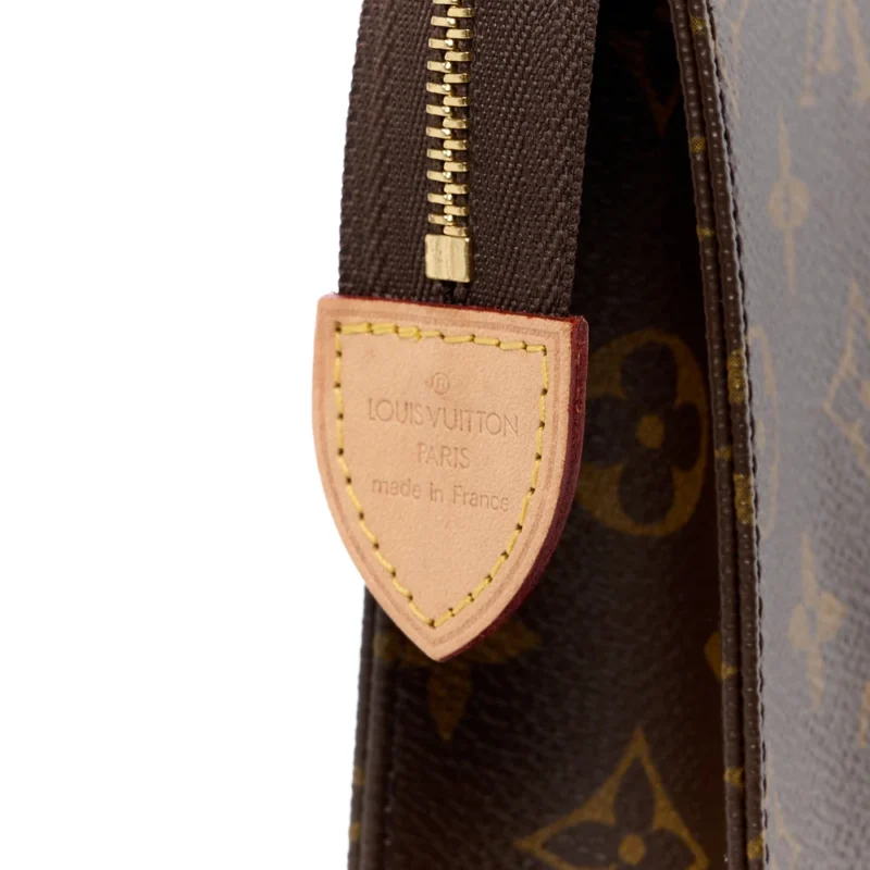 LOUIS VUITTON TOILETRY POUCH 26 MONOGRAM CANVAS - Image 2