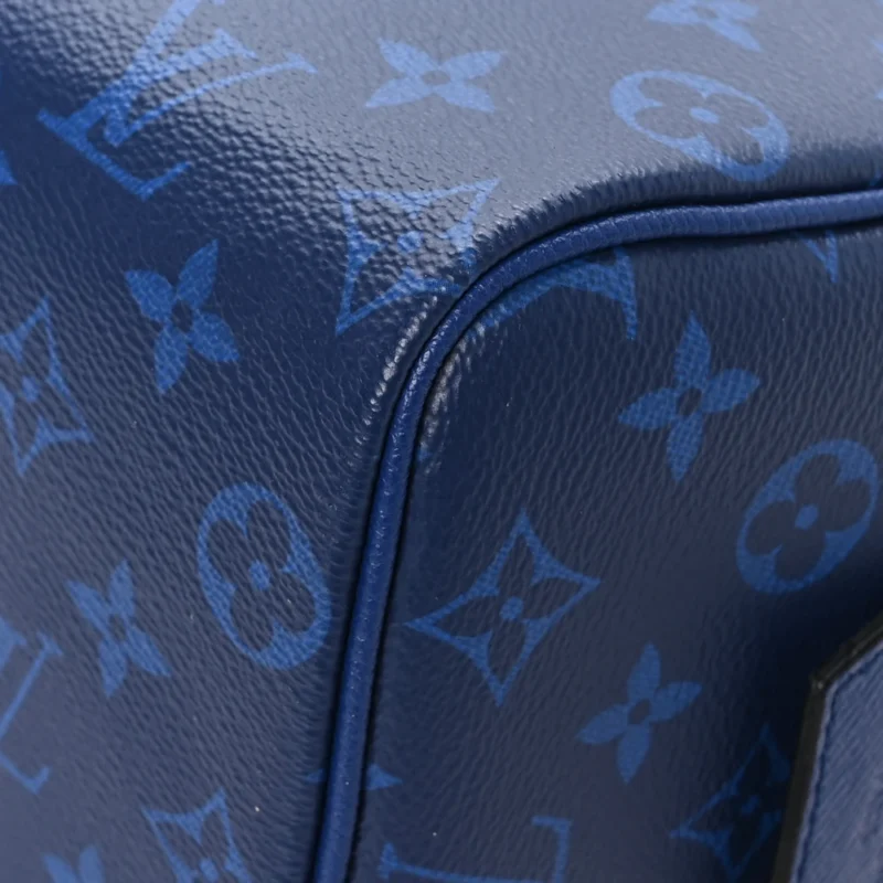 LOUIS VUITTON DOPP KIT TOILET POUCH PM COBALT TAIGARAMA LEATHER - Image 4