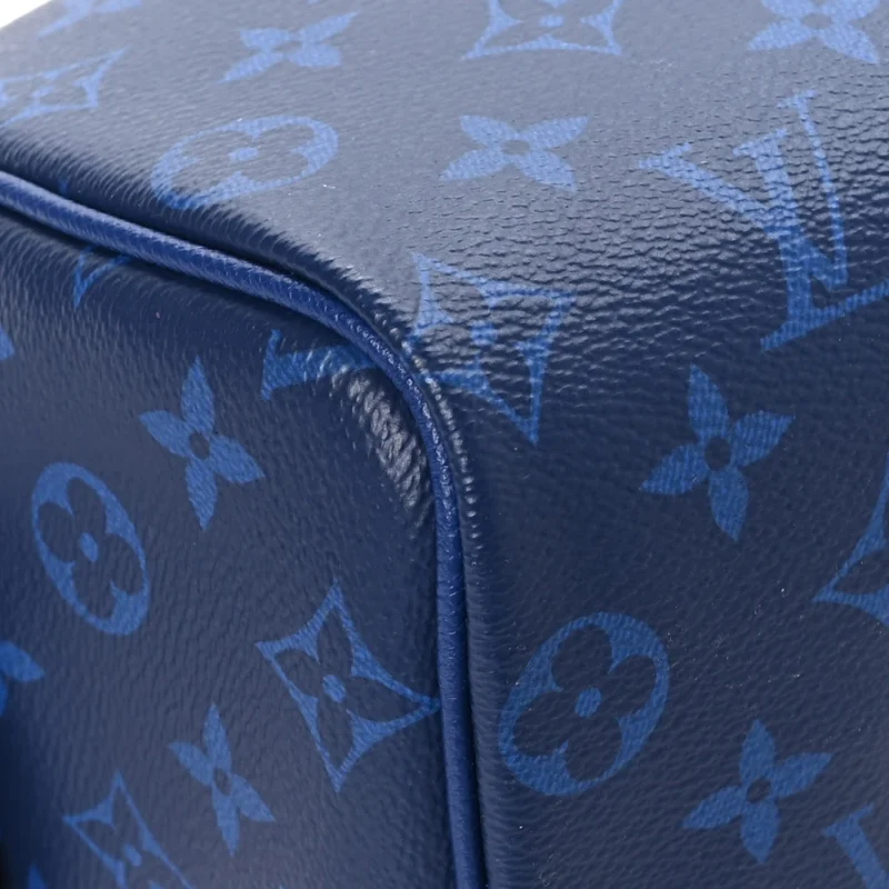 LOUIS VUITTON DOPP KIT TOILET POUCH PM COBALT TAIGARAMA LEATHER - Image 5