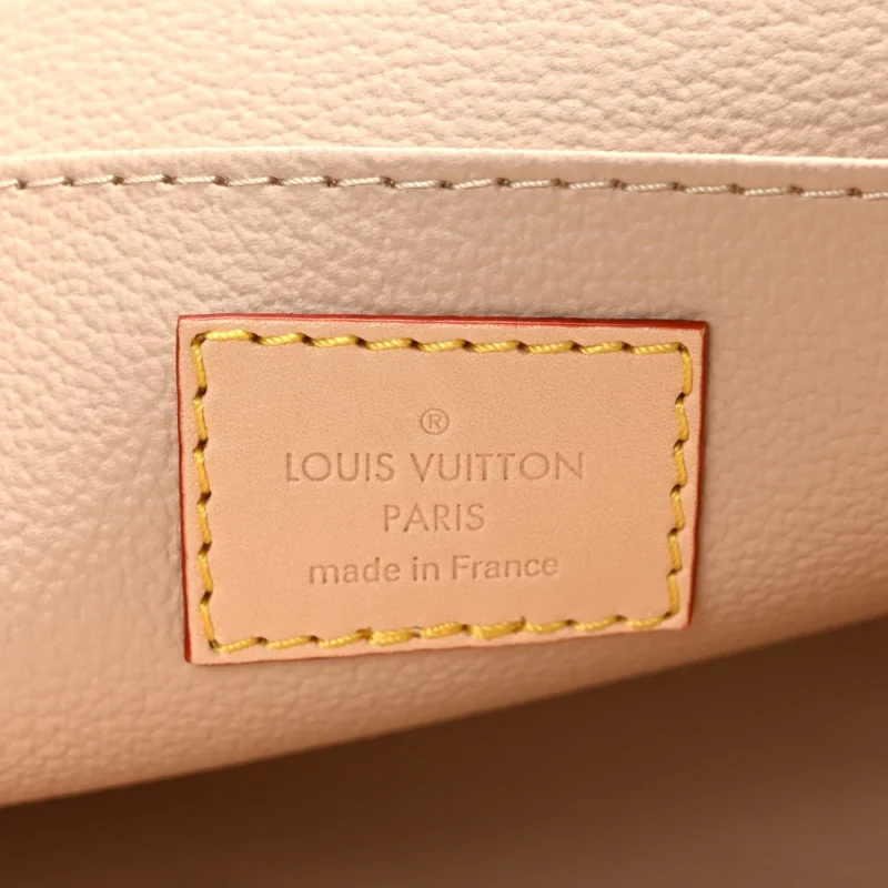 LOUIS VUITTON COSMETIC POUCH GM MONOGRAM CANVAS - Image 2