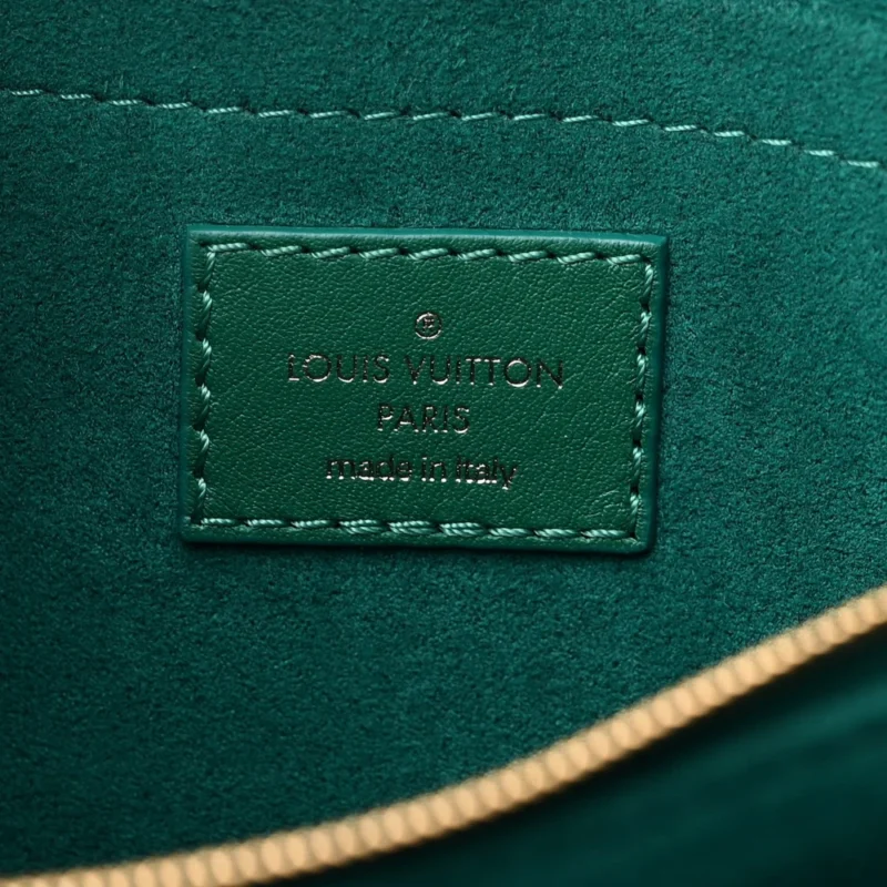 LOUIS VUITTON NEW WAVE CHAIN BAG MM NM EMERALD CALFSKIN LEATHER GOLD HARDWARE - Image 2