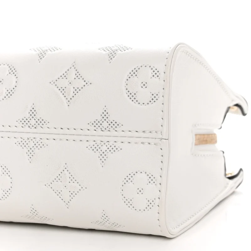 LOUIS VUITTON ONTHEGO EAST WEST PM WHITE EMBOSSED MONOGRAM CALFSKIN LEATHER LIGHT GOLD HARDWARE - Image 5